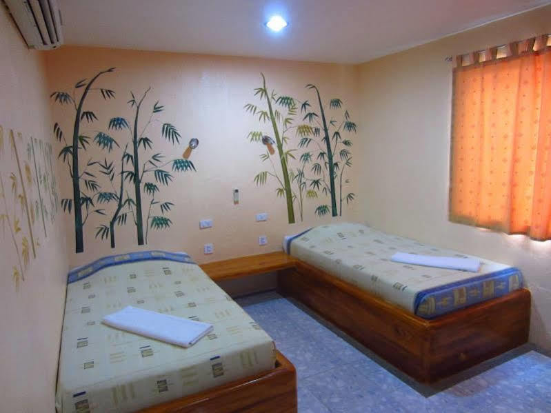 Victory Divers Beach Resort Balabag  Exterior foto