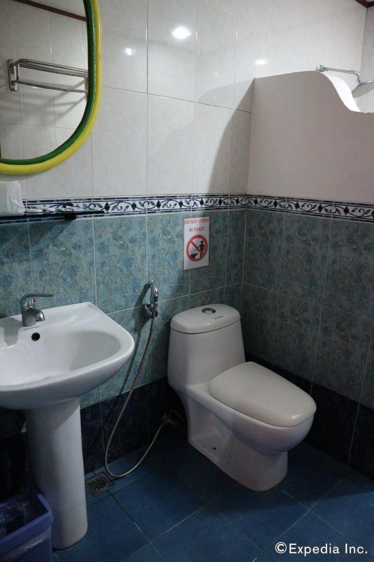 Victory Divers Beach Resort Balabag  Exterior foto