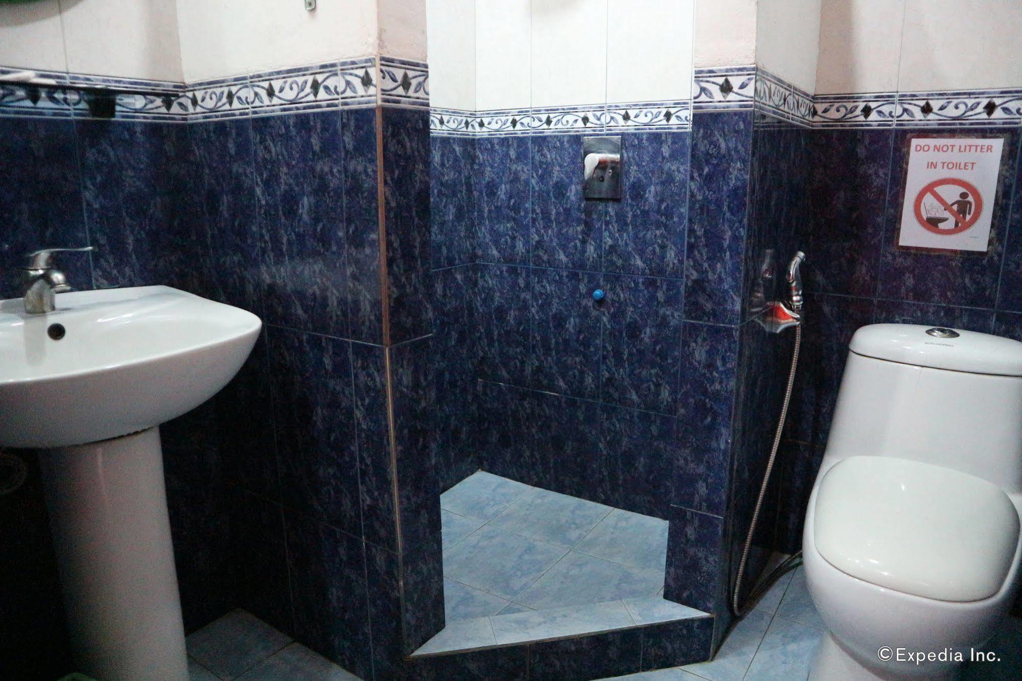 Victory Divers Beach Resort Balabag  Exterior foto