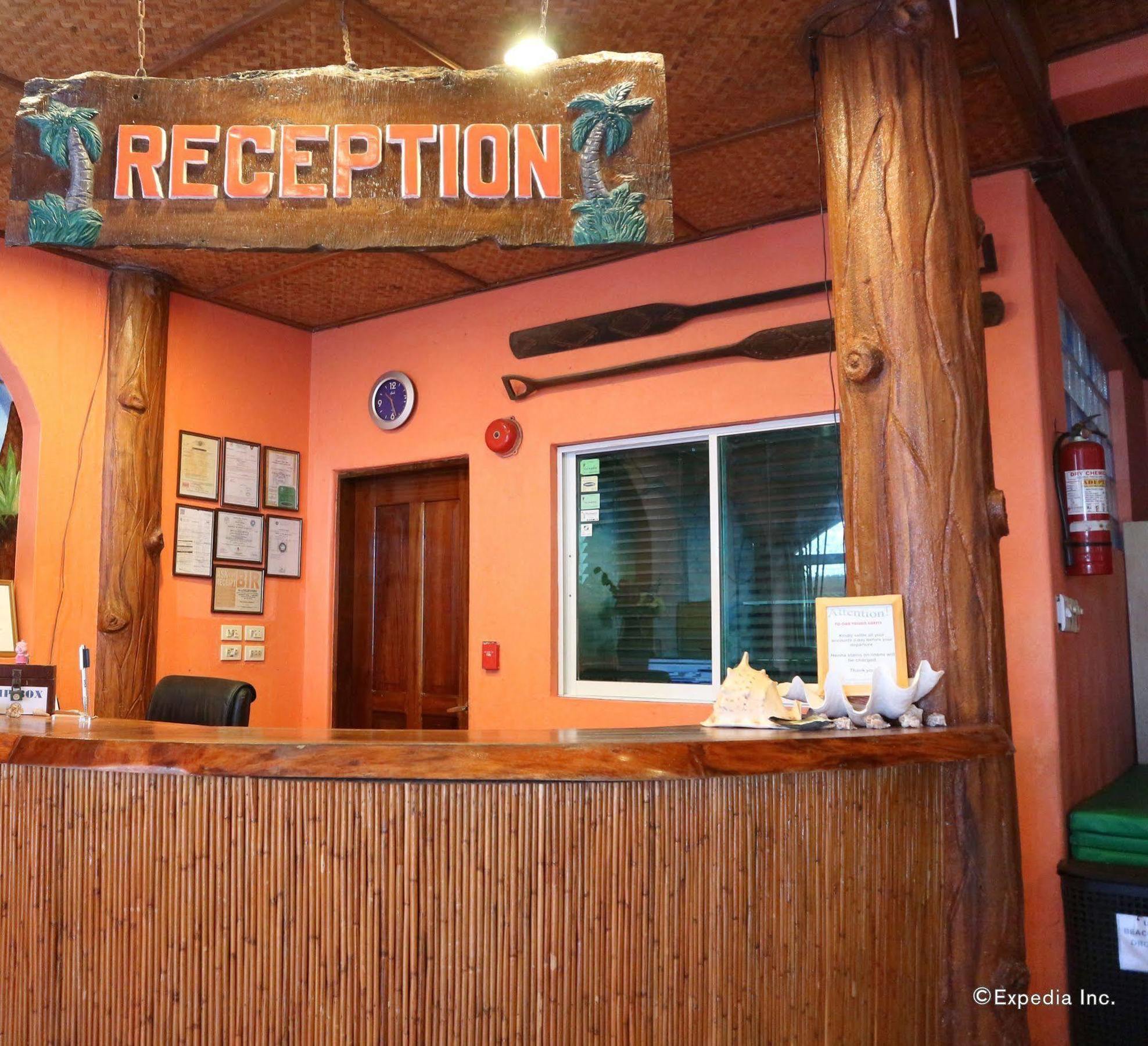 Victory Divers Beach Resort Balabag  Exterior foto